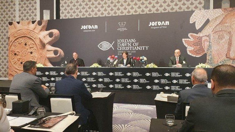 المؤتمر الصحفي لاعلان تفاصيل معرض الأردن فجر المسيحية