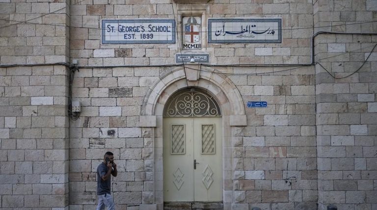  مدرسة333